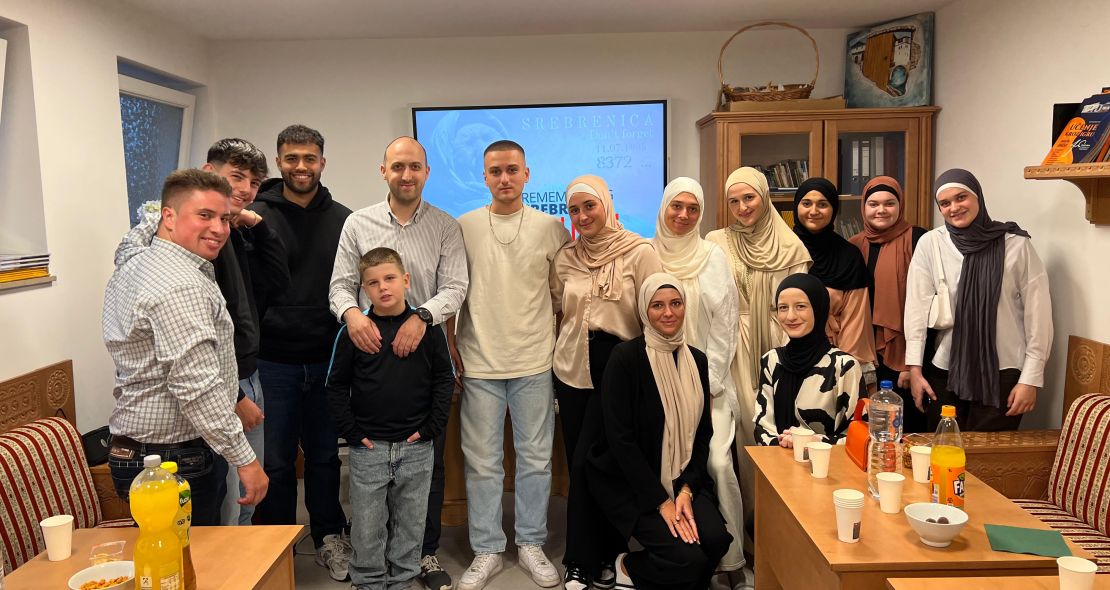 Omladinske tribine o Srebrenici održane u devet džemata