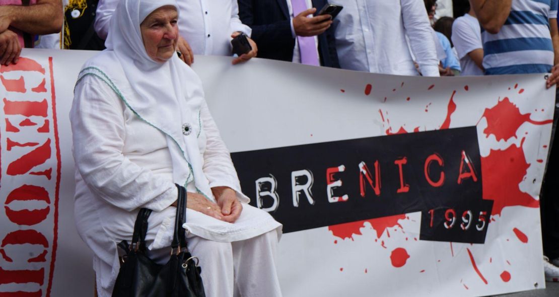 Bolje da nas nema nego da prestanemo pričat o genocidu u Srebrenici