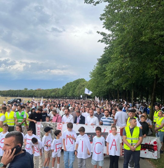 Bolje da nas nema nego da prestanemo pričat o genocidu u Srebrenici